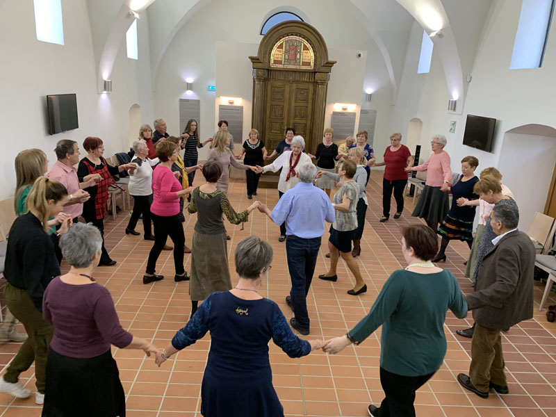 Purim: festive dances, traditional flavors