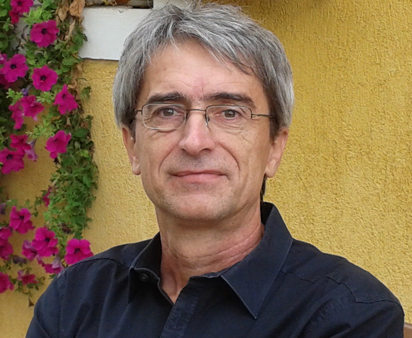 Velünk élő kiválóságaink: Pósfai Mihály
